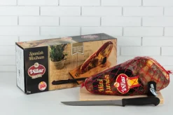 Clearance Spekebua Serranoskinke gaveeske m/kniv & stativ 1 kg